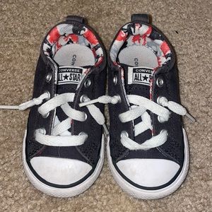 Toddler boys converse size 6